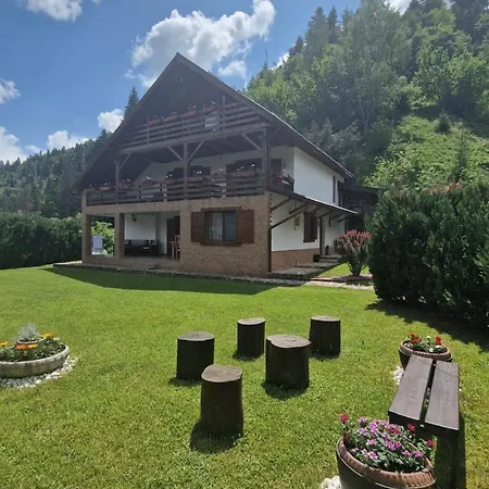 Cabană Casa Bella