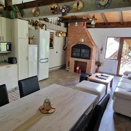 Casa Bella Vadu Moţilor